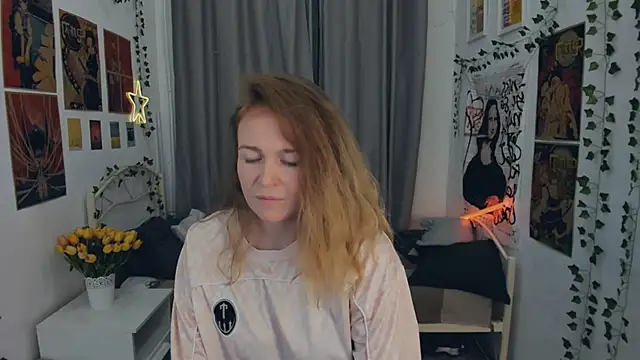 Snapshot of Asha_Glooom chatting on October 10, 9:36 pm Asha Glooom online show from October 10, 9:36 pm