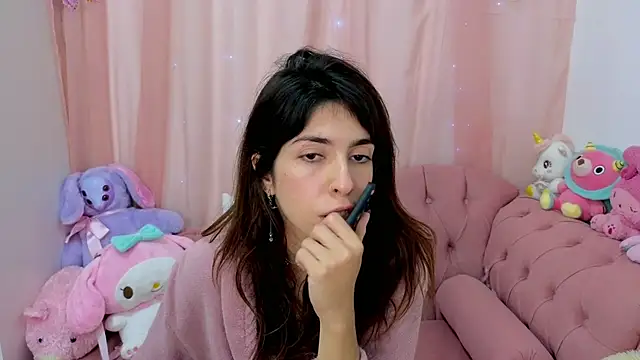 Snapshot of AuroraKatsy chatting on April 6, 10:33 pm AuroraKatsy online show from April 6, 10:33 pm