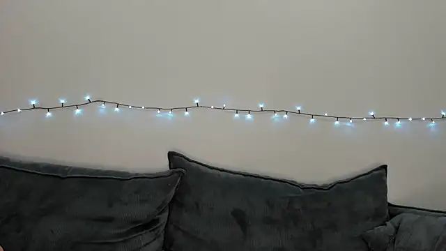 JennyRosh online show from March 4, 9:32 pm