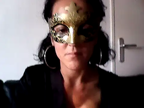 Masquegirlmysterious online show from October 2, 12:23 pm