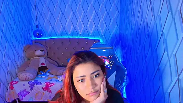 NicolleTaylor online show from November 10, 3:38 am