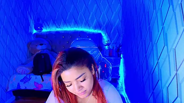 NicolleTaylor online show from November 21, 4:11 am