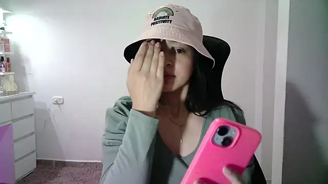 aineangeel online show from November 8, 7:01 pm