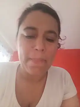 Snapshot of MarthinaBaker chatting on May 31, 12:01 pm MarthinaBaker online show from May 31, 12:01 pm