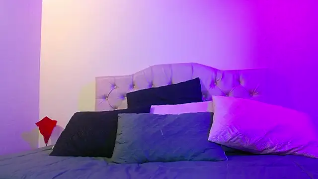 megan lover online show from July 18, 2:27 am