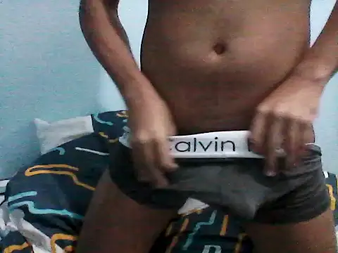 Snapshot of denitxongonzalez chatting on November 24, 1:22 pm denitxongonzalez online show from November 24, 1:22 pm