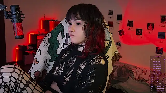 deadlysweet online show from January 9, 1:52 am