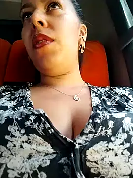 Emily Wane online show from December 4, 2:37 pm