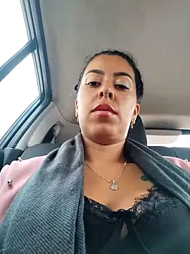 Snapshot of Emily_Wane chatting on November 17, 4:35 pm Emily Wane online show from November 17, 4:35 pm