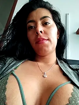 Snapshot of Emily_Wane chatting on November 24, 4:40 pm Emily Wane online show from November 24, 4:40 pm