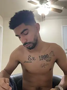 London2Toxic online show from December 21, 9:25 pm