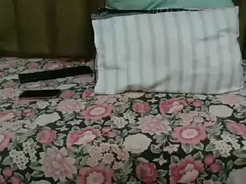 NaughtyFlower88 online show from December 10, 9:12 am