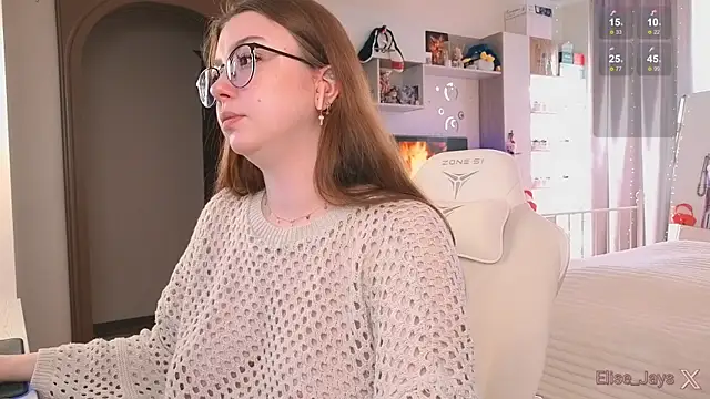 elisejays online show from October 3, 1:08 pm