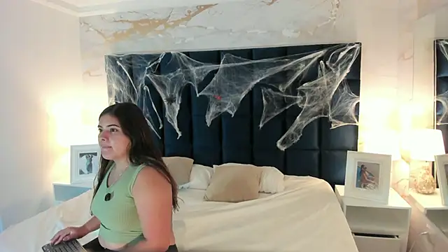 Snapshot of EVELIN_MASON chatting on October 9, 7:34 pm EVELIN MASON online show from October 9, 7:34 pm