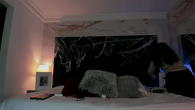 Snapshot of EVELIN_MASON chatting on October 15, 7:47 pm EVELIN MASON online show from October 15, 7:47 pm