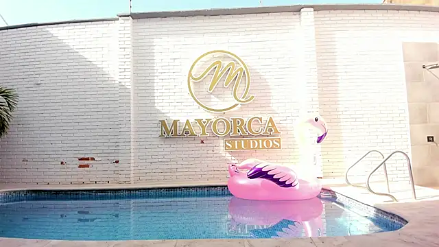 Snapshot of EVELIN_MASON chatting on November 1, 7:49 pm EVELIN MASON online show from November 1, 7:49 pm