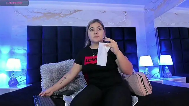 EVELIN MASON online show from January 15, 8:23 pm