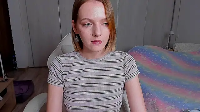 Snapshot of ice_pixie chatting on February 10, 4:44 pm ice pixie online show from February 10, 4:44 pm