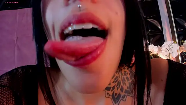cattleya jensen  online show from December 18, 6:14 pm