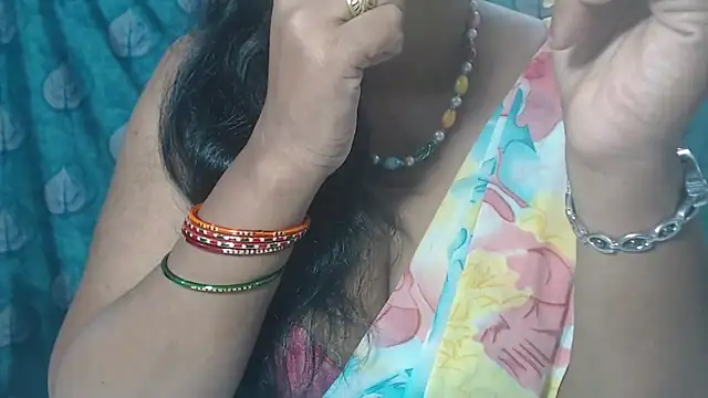 Sophia your online show from October 6, 5:05 am