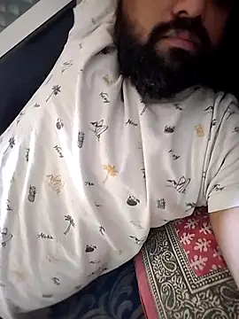 Snapshot of ROCKY15272a chatting on December 19, 4:41 am ROCKY15272a online show from December 19, 4:41 am