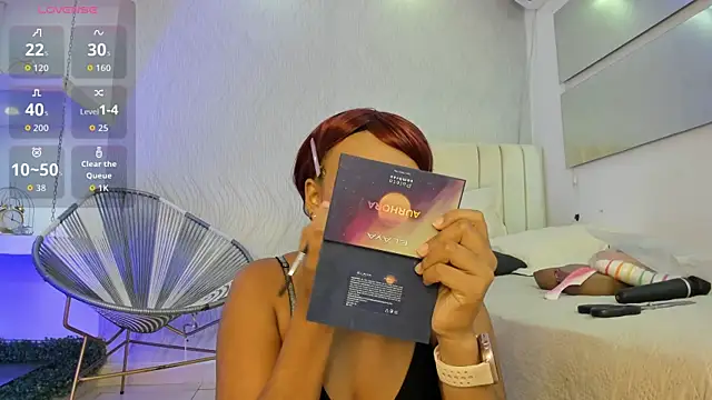 saray mardez online show from October 14, 12:17 pm