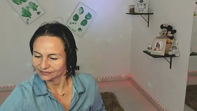 Snapshot of lollita_23_ chatting on September 12, 9:04 pm lollita 23 online show from September 12, 9:04 pm