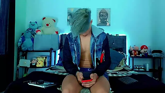 Liamscott  online show from March 11, 6:25 pm