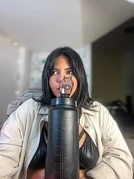 JulianaCastillo online show from January 13, 5:12 am