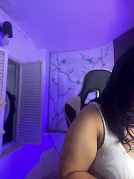 JulianaCastillo online show from January 19, 7:57 am