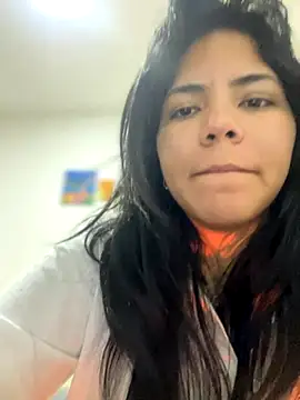 JulianaCastillo online show from October 2, 7:15 am