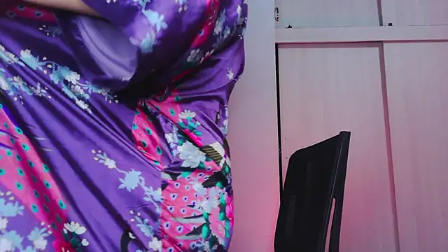 purple em69 online show from September 27, 7:35 am