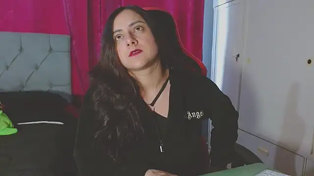 Noamartin  online show from October 14, 10:21 pm