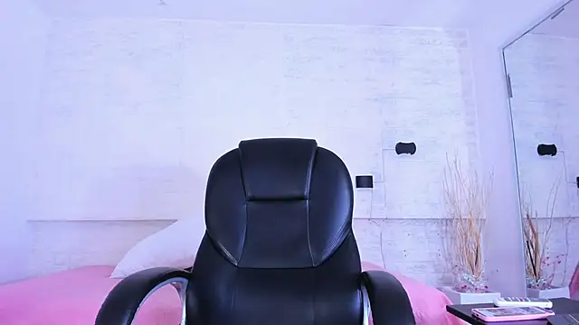 millie brown21 online show from February 9, 7:40 pm