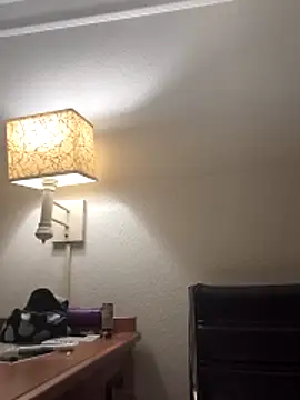 renegade vyxxen online show from March 31, 9:43 am