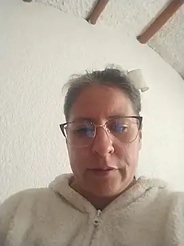 Snapshot of LucifernandaSw chatting on January 27, 6:31 pm LucifernandaSw online show from January 27, 6:31 pm