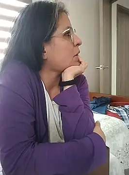 Snapshot of LucifernandaSw chatting on February 2, 5:26 pm LucifernandaSw online show from February 2, 5:26 pm