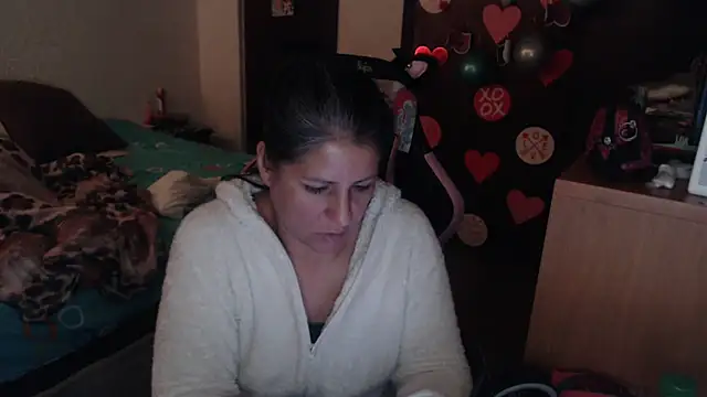 Snapshot of LucifernandaSw chatting on February 22, 8:35 am LucifernandaSw online show from February 22, 8:35 am