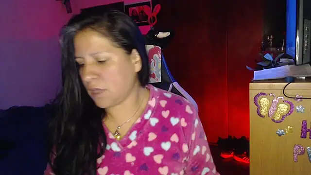 Snapshot of LucifernandaSw chatting on July 17, 9:49 am LucifernandaSw online show from July 17, 9:49 am