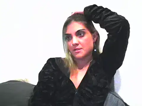 StripKi online show from February 11, 3:29 pm