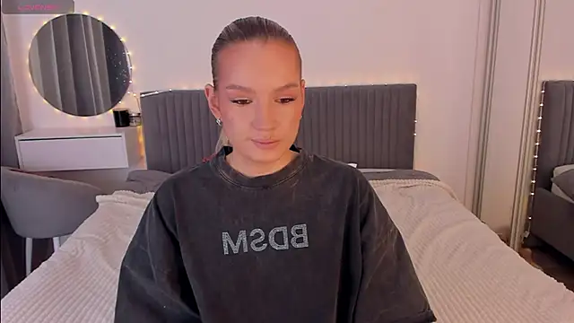 CassieRayss online show from January 9, 9:56 am