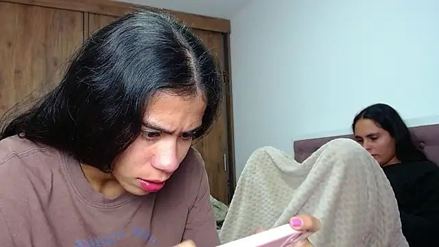 CleoAndAshley online show from March 8, 1:28 am