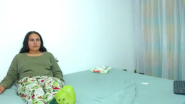 CleoAndAshley online show from March 23, 4:49 am