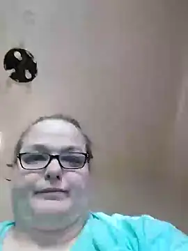 SexyWhiteChocolate online show from January 2, 4:24 pm
