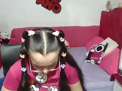 Angela 18honey online show from November 6, 1:17 am