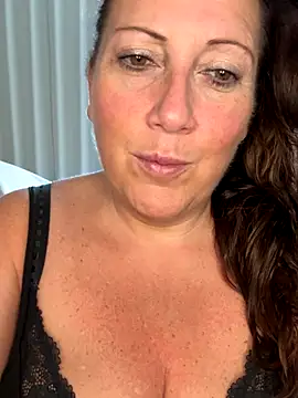 xsexycurvymilf online show from October 5, 1:20 pm