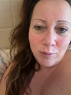 xsexycurvymilf online show from February 14, 8:55 am