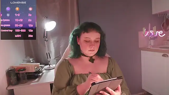 Horny Spell online show from November 17, 11:43 pm