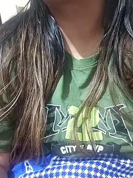 Snapshot of _Redwine_ chatting on November 7, 9:31 am Redwine online show from November 7, 9:31 am