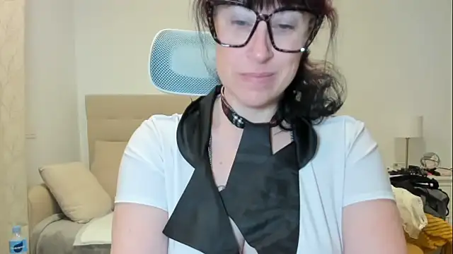 Snapshot of emmita69_ chatting on February 16, 11:12 pm emmita69 online show from February 16, 11:12 pm